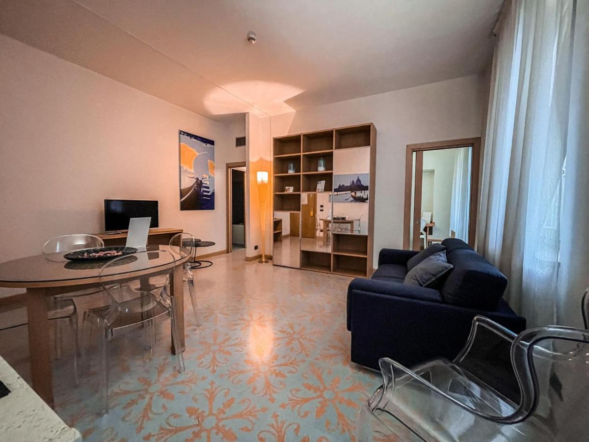 Orologio Living Apartments Turin Bagian luar foto